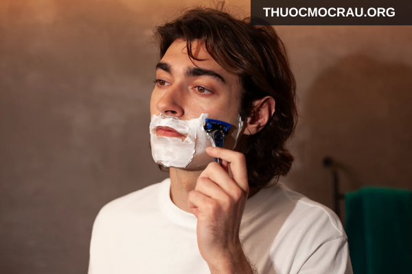 Cạo ria mép đúng cách
